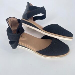 Me Too Adria Black Knit‎ Criss Cross Ankle Strap Flat Comfort Shoes Women's 8.5M